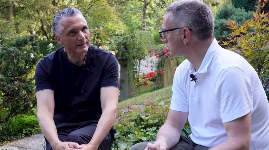 Marc Chesney talking to Lars Schall